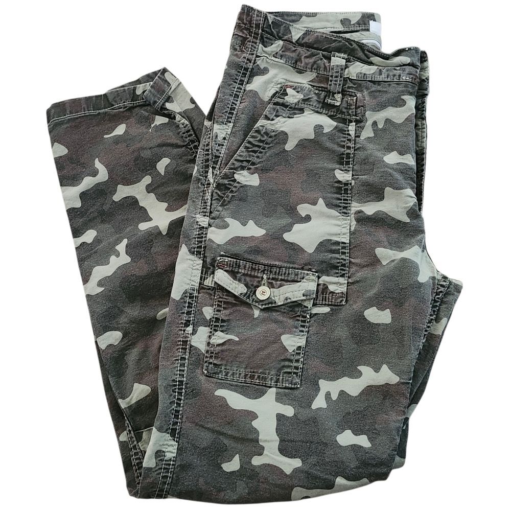 Anthropologie Green Camouflage Wanderer Utility Pants. Sz. 28